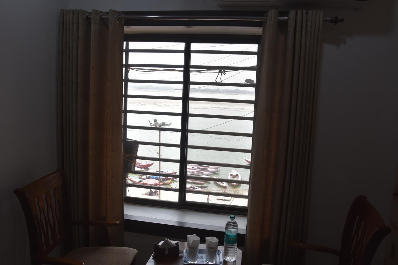 Alakhnanda Guest House Varanasi Bagian luar foto