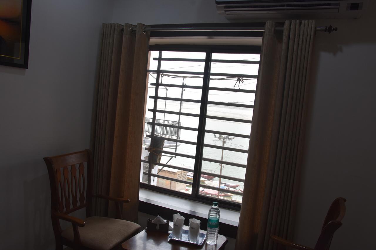 Alakhnanda Guest House Varanasi Bagian luar foto